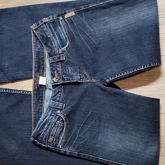 Silver Jeans - Picture 6 of 6